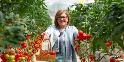 Gaziantep'te Çöpten Gelen Bereket! Fatma Şahin'in Sera Modeli Türkiye'ye Örnek Oldu