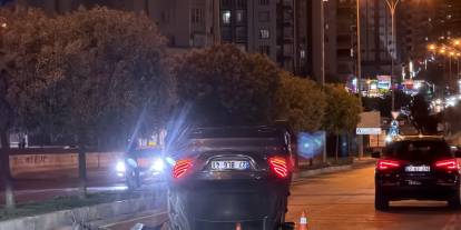 Gaziantep İbrahimli’de Lüks Araç Takla Attı: Karşı Yola Uçtu