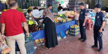Şehitkamil’de pazar yerlerinde fiyat ve etiketler tek tek incelendi