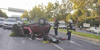 Gaziantep'te kontrolden çıkan otomobil takla atarak karşı şeride geçti: 3 yaralı