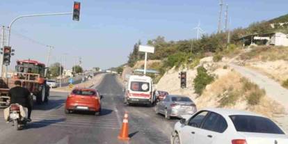Gaziantep'te Zincirleme Kaza: Kırmızı Işıkta 3 Araç Birbirine Girdi, 1 Yaralı
