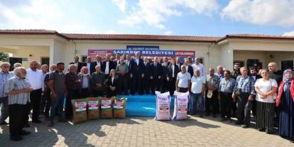 Şahinbey Belediyesi’nden çiftçilere bin 800 ton tohum desteği