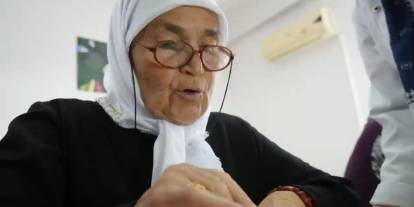 Gaziantep'te 72 yaşındaki kadın çocukluk hayalini gerçeğe dönüştürdü