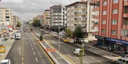Gaziantep'te Üniversite Bulvarı Ve Ordu Caddesi Baştan Aşağı Yenilendi