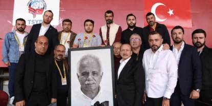 Kenan Yücel'in Koltuğuna Karanfil: Gaziantep Sporu Onu Unutmadı