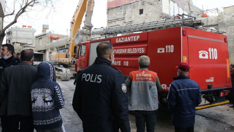 Gaziantep'te evde çıkan yangında 4 kişi dumandan etkilendi