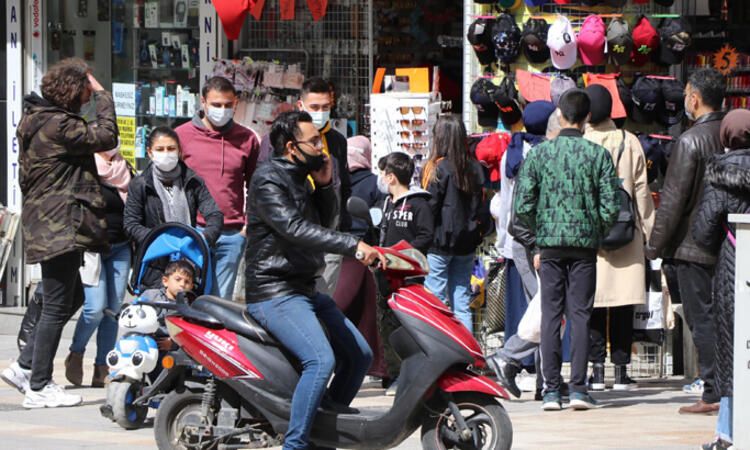 Son dakika: Gündemdeki en önemli soru! Ramazan'da tam kapanma mı olacak?