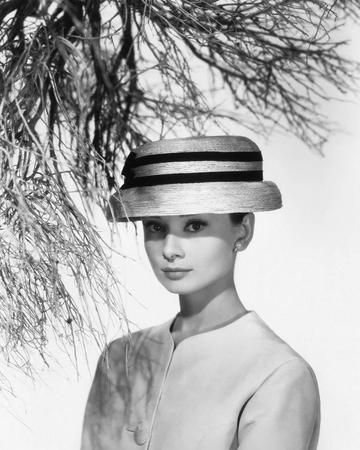 O bir kültür ikonu: Audrey Hepburn’ün hayatı dizi oluyor