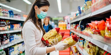 Marketlerdeki bazı ürünlerin satışına kısıtlama getirildiGaziantep'te Marketlere Yasak Gelecek Mi!Bir kentte daha koronavirüsle mücadelede yeni karar!