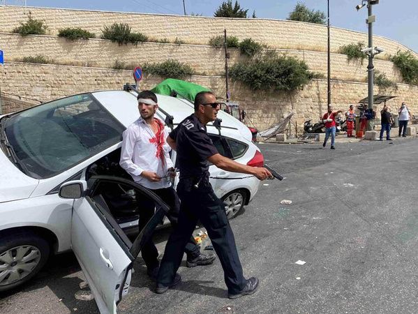 Son dakika...Mescid-i Aksa'da son durum: İsrail polisinden nöbet tutan Filistinlilere müdahale..
