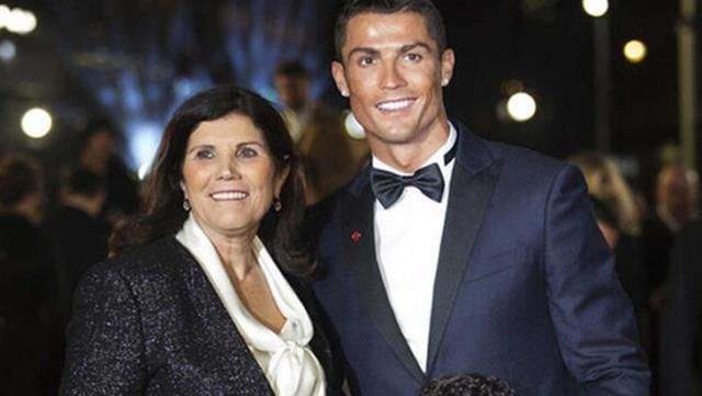 Ronaldo'nun annesi Dolores Aveiro: Oğlum gelecek yıl?
