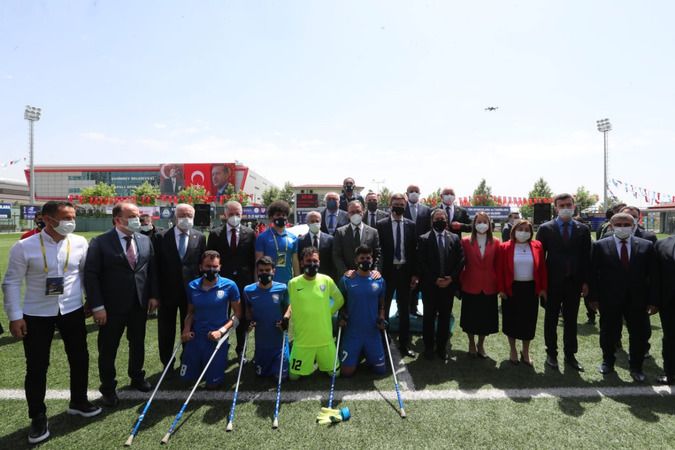 Bakan Kasapoğlu, Avrupa Ampute Futbol Federasyonu Şampiyonlar Ligi açılışında konuştu: