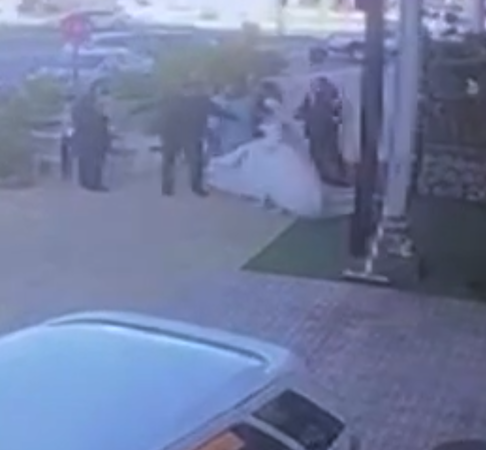 Video Haber...Gaziantep'te düğün çetesi kuaför salonunu bastı!