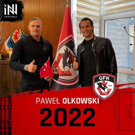 Pawel Olkowski 2022’ye uzattı