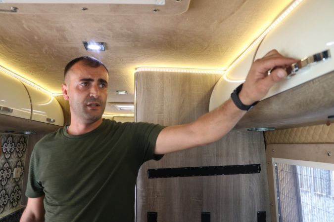 Video Haber: Karavan Yapımında Gaziantep Söz Sahibi Oldu. Mobilya dükkanında yaptığı karavanlara talep yağıyor
