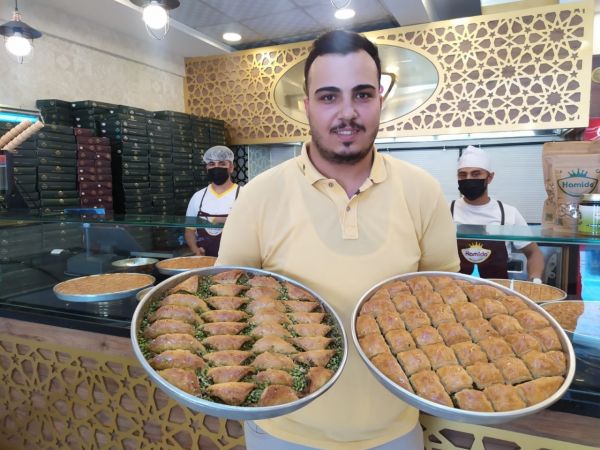 100 fidan bağışı yapana bir kilo baklava bedava