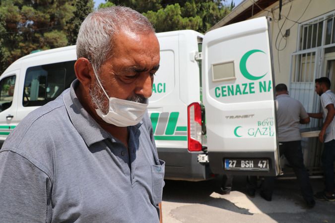 Son Dakika:Video Haber...Şüpheli Ölüm...Gaziantep'te üç çocuk babası adam, çalışma odasında ölü bulundu