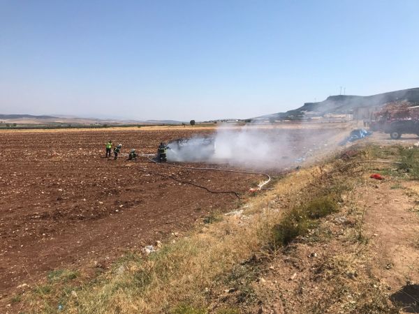 Son Dakika: Gaziantep'te Kamyonet Kaza Yaptı! 3 Yaralı