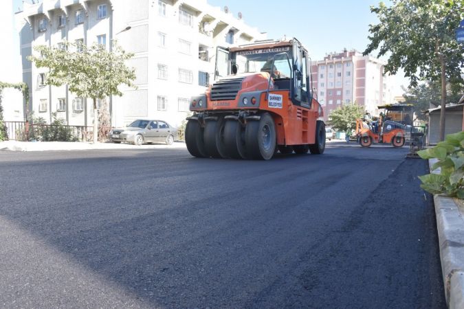 Şahinbey Belediyesi asfalt çalışmalarını sürdürüyor