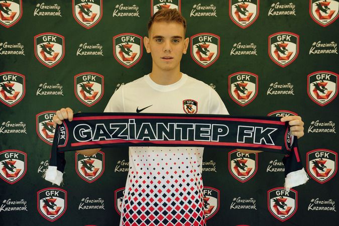 Gaziantep FK takımı yeniledi