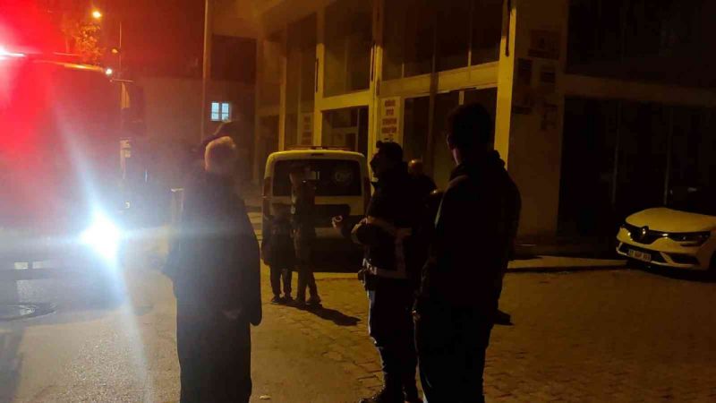 Son Dakika: Video Haber...Gaziantep'te Ev Yandı! 1 Kişi Dumandan Zehirlendi...