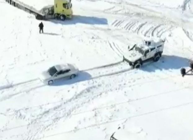 Son Dakika: Video Haber... Gaziantep'e Kar Yağdı!!! Hasta taşıyan otomobil kara saplandı!