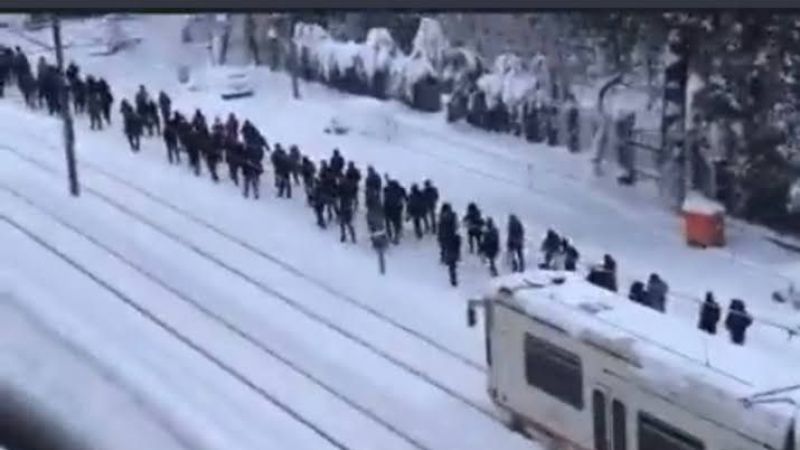 Son Dakika: Gaziantep'e Kar Yağmıştı Ve Kardan Dolayı Çatı Çökmesi Dahil Bir Çok Kaza Meydana Geldi! Peki! Trafik sigortası kar nedeniyle yaşanan kazaları karşılar mı?