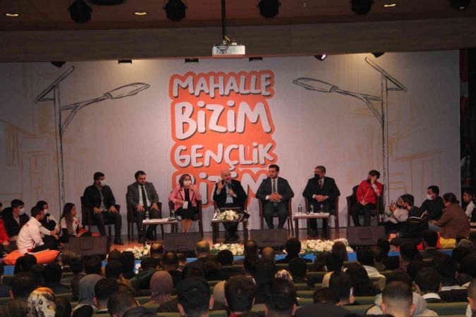 Video Haber: İçişleri Bakanı Soylu, Gaziantep’te gençlerle buluştu