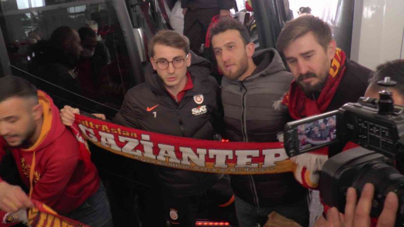 Gaziantep'te Galatasaray Kafilesine Yoğun İlgi... Galatasaray kafilesi Gaziantep’te...Video Haber