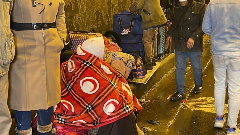 Son Dakika: 18 aracın karıştığı Feci Zincirleme Kaza: 32 Kişi Yaralandı! 18 aracın karıştığı kazanın ardından