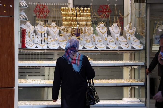 Gaziantep DİKKAT! Gaziantepli Altına Yatırım Yapanlar Bu Pazartesi'ye Dikkat! Gaziantep'te altın yatırımcıları bu Pazartesi'ye dikkat etsin! Altın Ve Döviz Kahini İslam Memiş Uyarıyor!