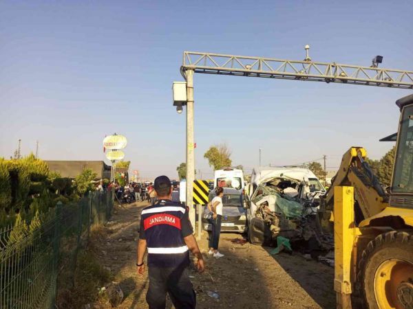 Gaziantep'te Dehşet! Hatalı sollama faciaya neden oldu: 2 ölü, 3 yaralı