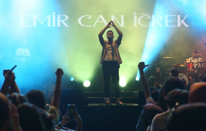 Şarkıcı Emir Can İğrek Gaziantep'te konser verdi